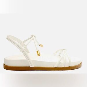 NWT AREZZO White Leather Flat Sandal